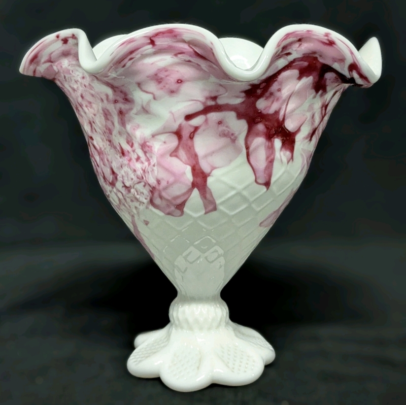 Gorgeous Unsigned Reikes Chalet-Style "Berries & Milk" Glass Vase &bull; 8.25" Diameter x 8.6" Tall
