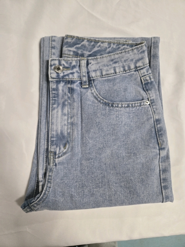 New | Womens Size: XS Washed Wide Leg Jeans