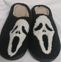 New | Women's Size 7 | Scream Slippers