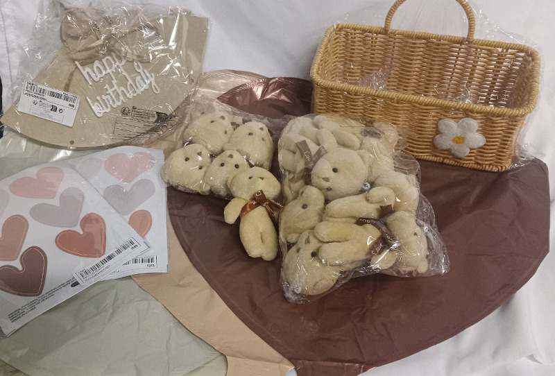 New | over 20pcs Childs Birthday Supplies | Tan and Brown Shades