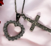 Sterling Silver Box Chain With Sterling Etched Criss & Sterling Ipen Heart With Stones