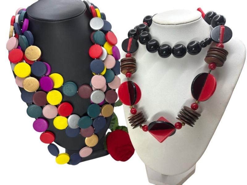 Vintage Black & Red Lucite Matinee lengh Necklace / 4 Strand Multi Colour Disk Necklace