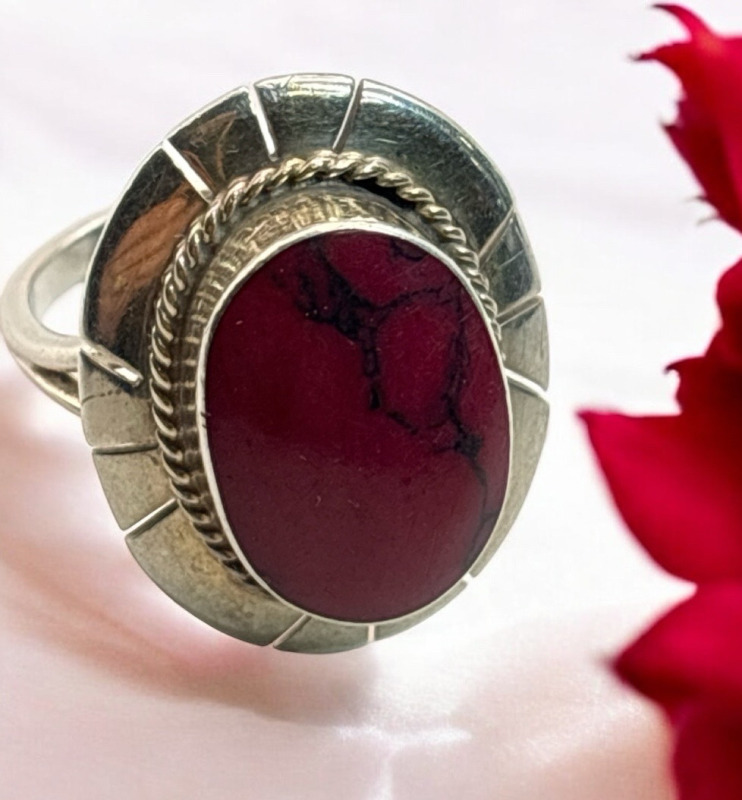 925 Sterling Red Jasper Oval Chunky Ring Size 8.5 Stamped