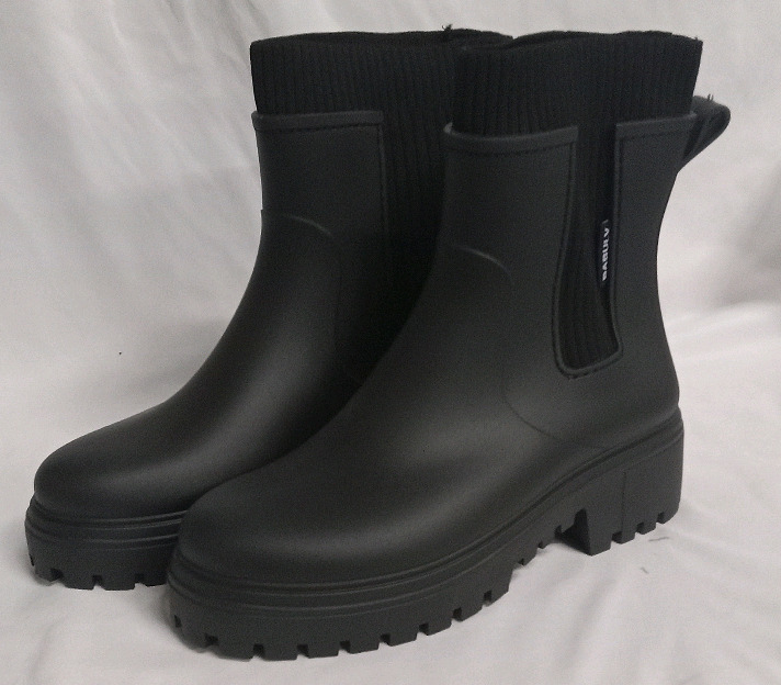 New | Women's Size 10 Rubber Booties | Black