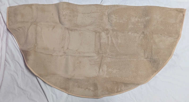 New: Brown Rug - Appears to be Washable - 47" Diameter