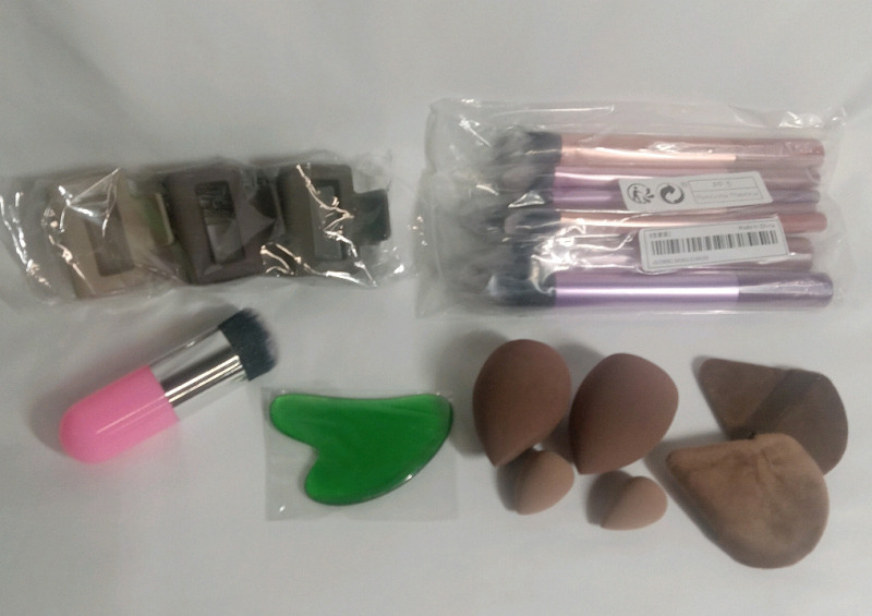 New | Women's Beauty Lot | Includes 10+ Makeup Brushes/Sponges, 3 Hair Clips & Gua-Sha Face Massager