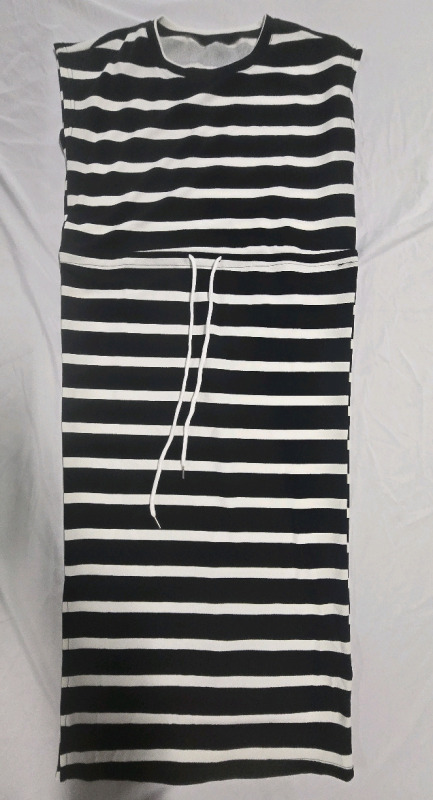 New | Womens Black/White Striped Dress Size: