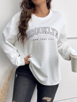 New Size Medium Relaxiva Plus Oversized Letter Graphic Drop Shoulder Top