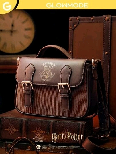 New HARRY POTTER x Glowmode 2.5L Hogwarts Badge Printed Crest Houndstooth Crossbody Adjustable Bag | 3" x 3" x 6.5"
