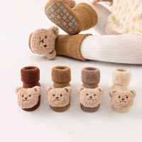 4 New sz 0-6 Months Baby Thickened Plush Floor Anti-Slip Socks with Teddy Bear Heads