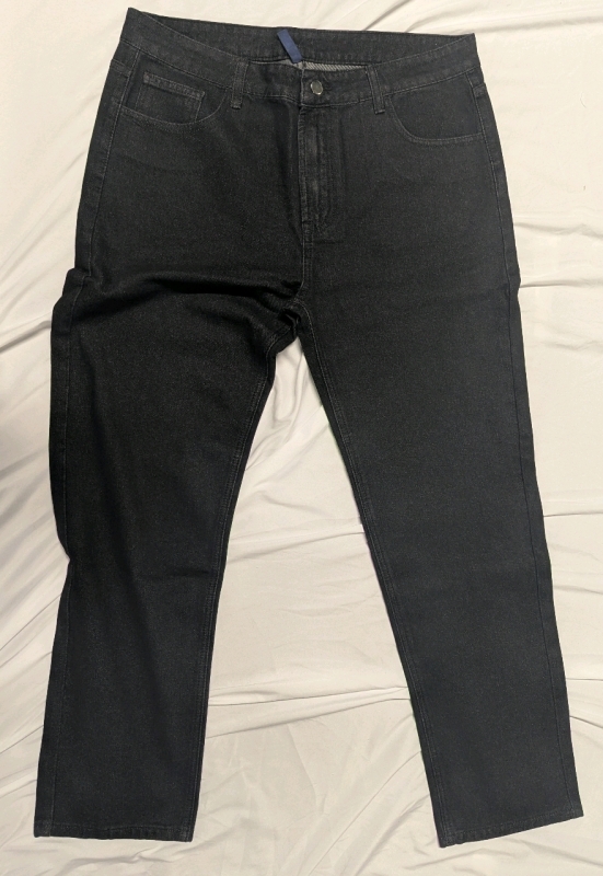 New: Mens Size 36 - Black Jeans