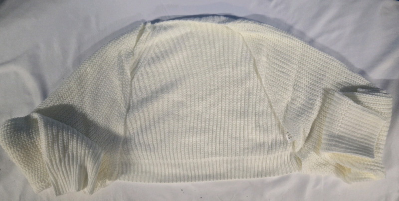 New | Womens White Cropped Long Sleeve Sweater