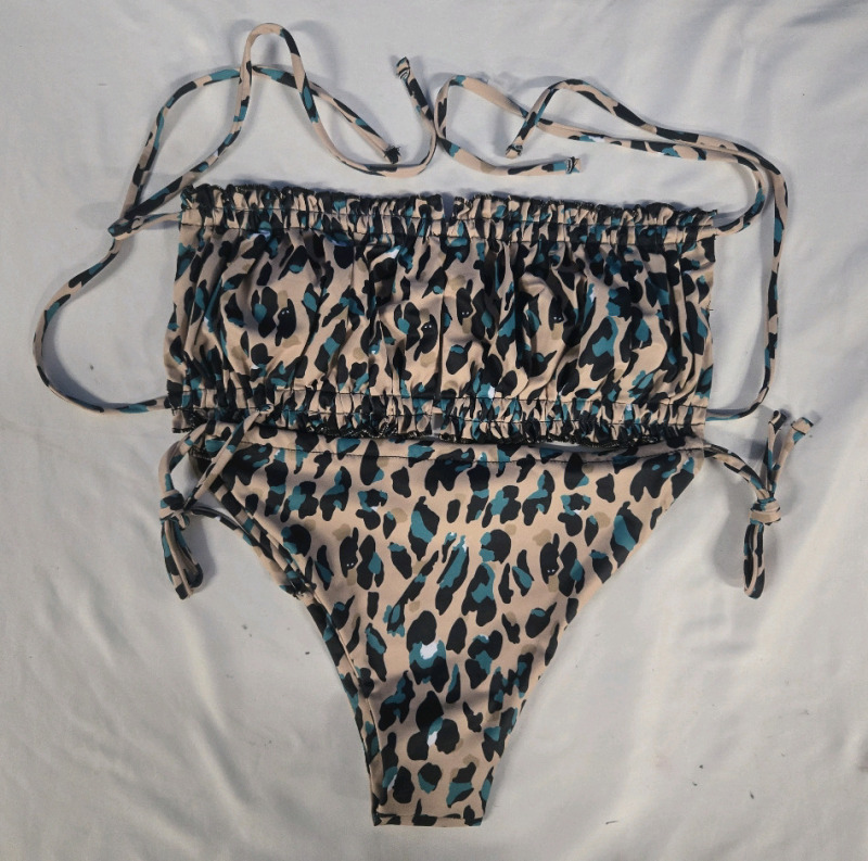 New | Womens 2 Pc Leapord Print Swimsuit Size: Medium