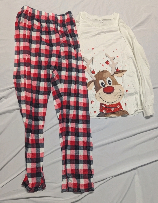 New: Size M Women's - Reindeer Pajama Set