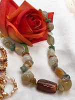 Fantastic Vintage Agate Necklace Moonglow Oranges Free Form Light Bearing Stones