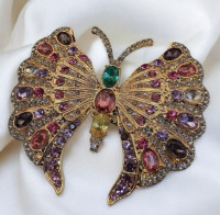 Rhinestone Gorgeous Butterfly Brooch