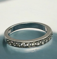 Designer JH Signed 925 Sterling Silver Set Clear Stones Band Ring Size 6.5