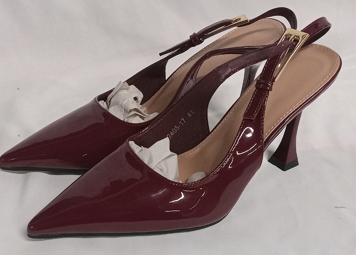 New | Women's Size 11 | Burgundy Pointed Toe Heels
