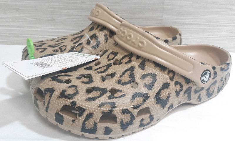 New Pair of Classic Printed Clog Crocs, Size m6/w8