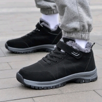 New Size 44 Men's Lined Lace-Up Winter Hiking Boots | Retails $50+