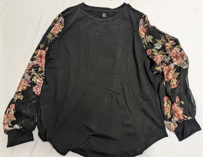 New XL Women's Long Sleeved Shirt.