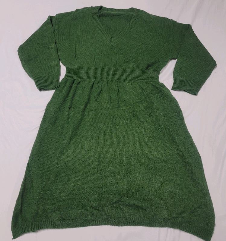New - Sz. 2XL Women's Green Knitted Cable Sweater Dress Full Sleeve Split Mini Dress . Measures 38" Long