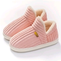 New sz 42-43 Women's Fuzzy Cozy Slippers - Pink