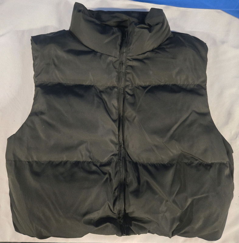 New | Medium Unisex Puffer Vest/ Jacket