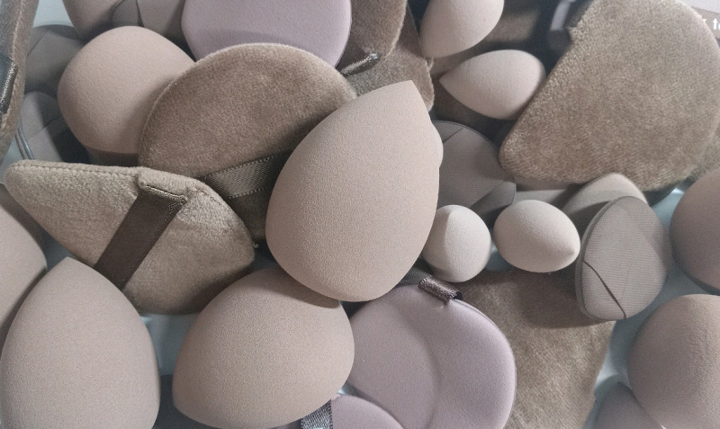New | Over 20pcs Woman's Variety Beauty Blenders and Sponges