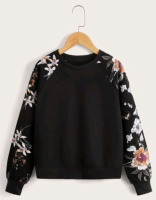 New | Small Womens Emery Rose Floral Raglan Sleeve Pullover Shirt