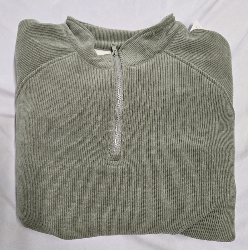 New | Large Unisex Dazy Ribbed Sweater