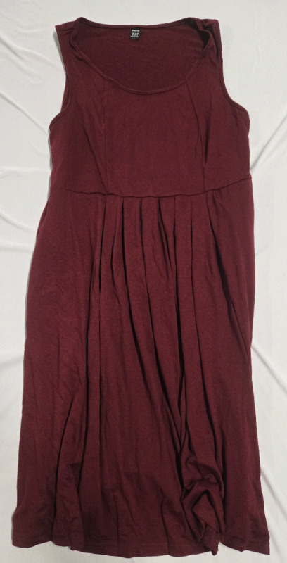 New | XL Womens Burgundy Dress