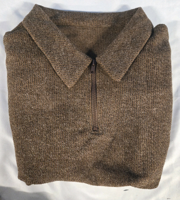 New | Medium Womens Dazy Long Sleeve Collard Sweater