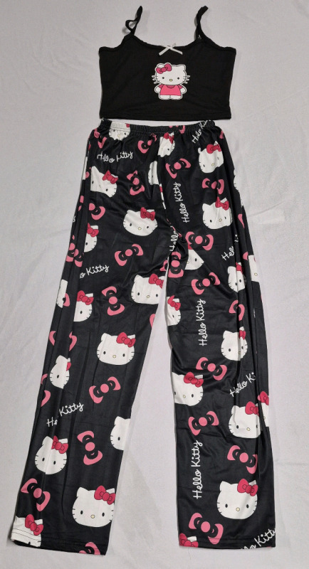 New sz Small Women's Hello Kitty PJ'S Set