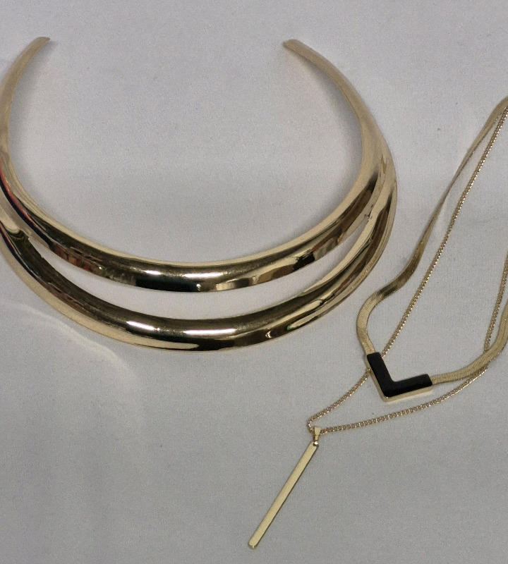 2 New Unique Necklaces - Choker & Chain