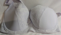 New | Size 90C Women's Padded White Lace Bra