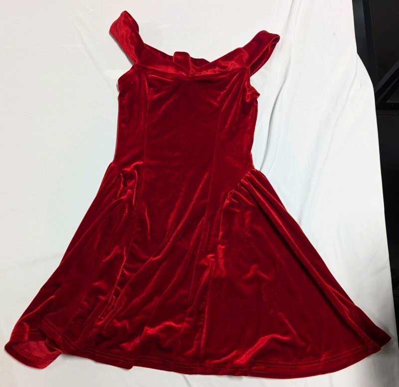 New XS New Velvit Style Dress