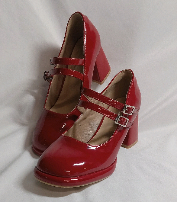 New | Size CN36 Women's Mary Jane Style Heels