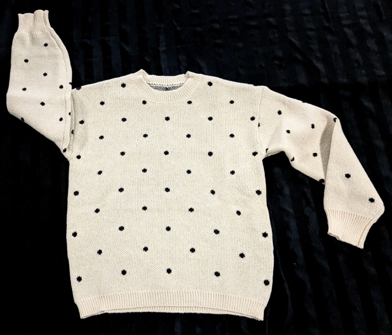 New Size Med Women's Knitted Polka Dot Crewneck Sweater