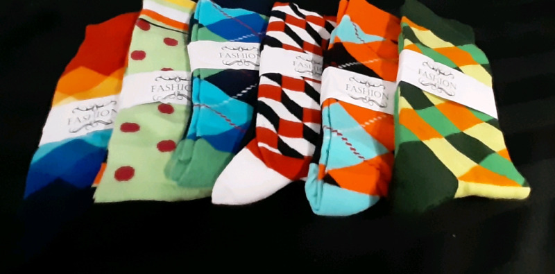 NEW 12 Pair of Fashion Socks