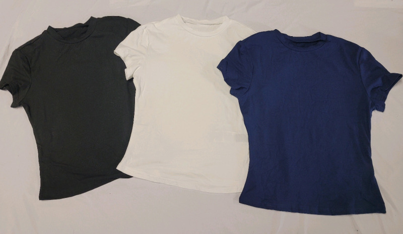 New - Sz. 6(M) Women's T-Shirts , Set of 3 . Navy Blue , Black & White .