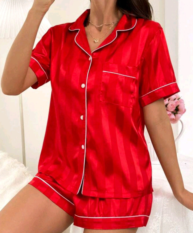 New - Sz. Small Ladies' Summer Contrast Trim Short-Sleeved Pajamas & Shorts Set