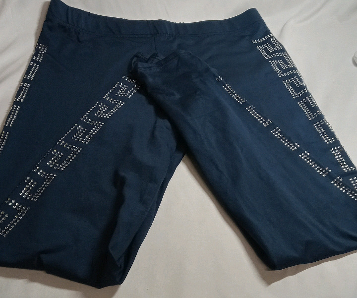 New | Size XL Women's Bedazzled Side Leggins