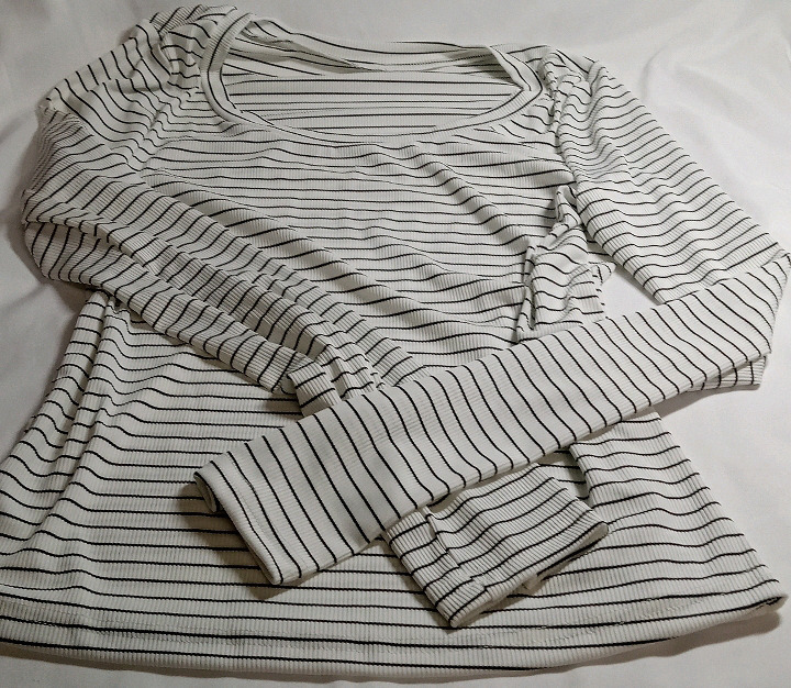 New | Size XL Women's Striped Long Sleeve Shirt