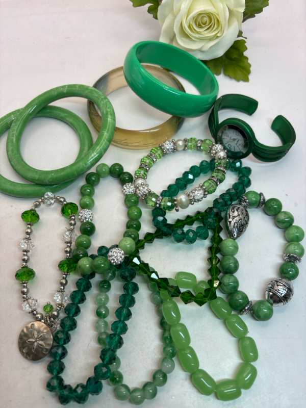 Vintage to Modern Beautiful Green Bracelets Bangles Watch