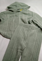 New | Size 9-12M Infants Sweater and Pants