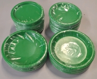 New: 17 Packs of Paper Plates - Each Containing 16 Plates - 11 Packs of 17.15cm Plates and 6 Packs of 21.5cm Plates