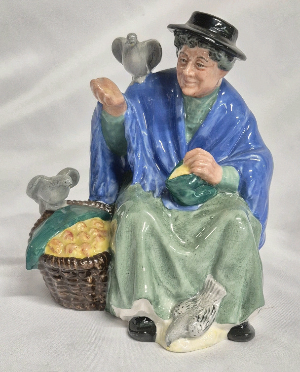 1967 ROYAL DOULTON Figure Tuppence A Bag H.N. 2320 - 5.25" Tall - Signed on Bottom