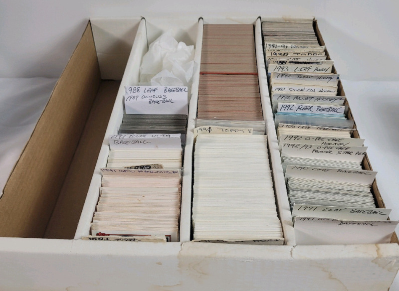 1988 - 1993 NHL Hockey & MLB Baseball Trading Card Singles . OPC , Score , Upper Deck , Topps , Fleer . 800+ Trading Cards