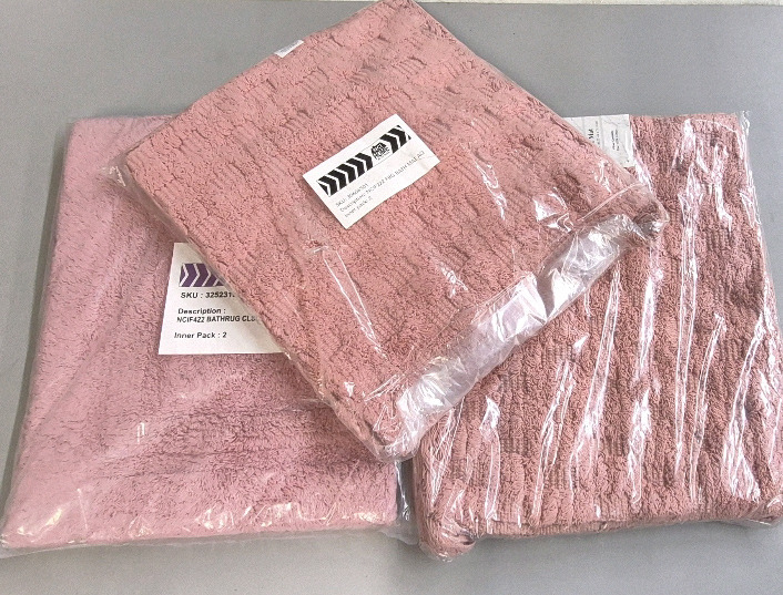 6 New Bath Mats 18 by 28"